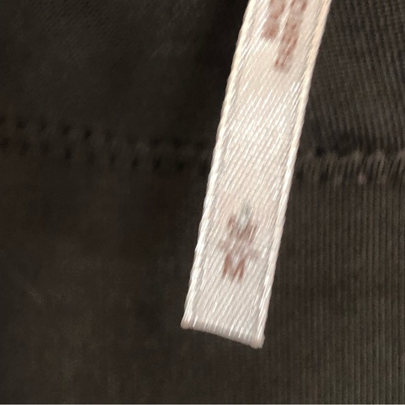 Free People Maxi Skirt Sheer brown. Exposed seams. Elastic waistband - Picture 7 of 10